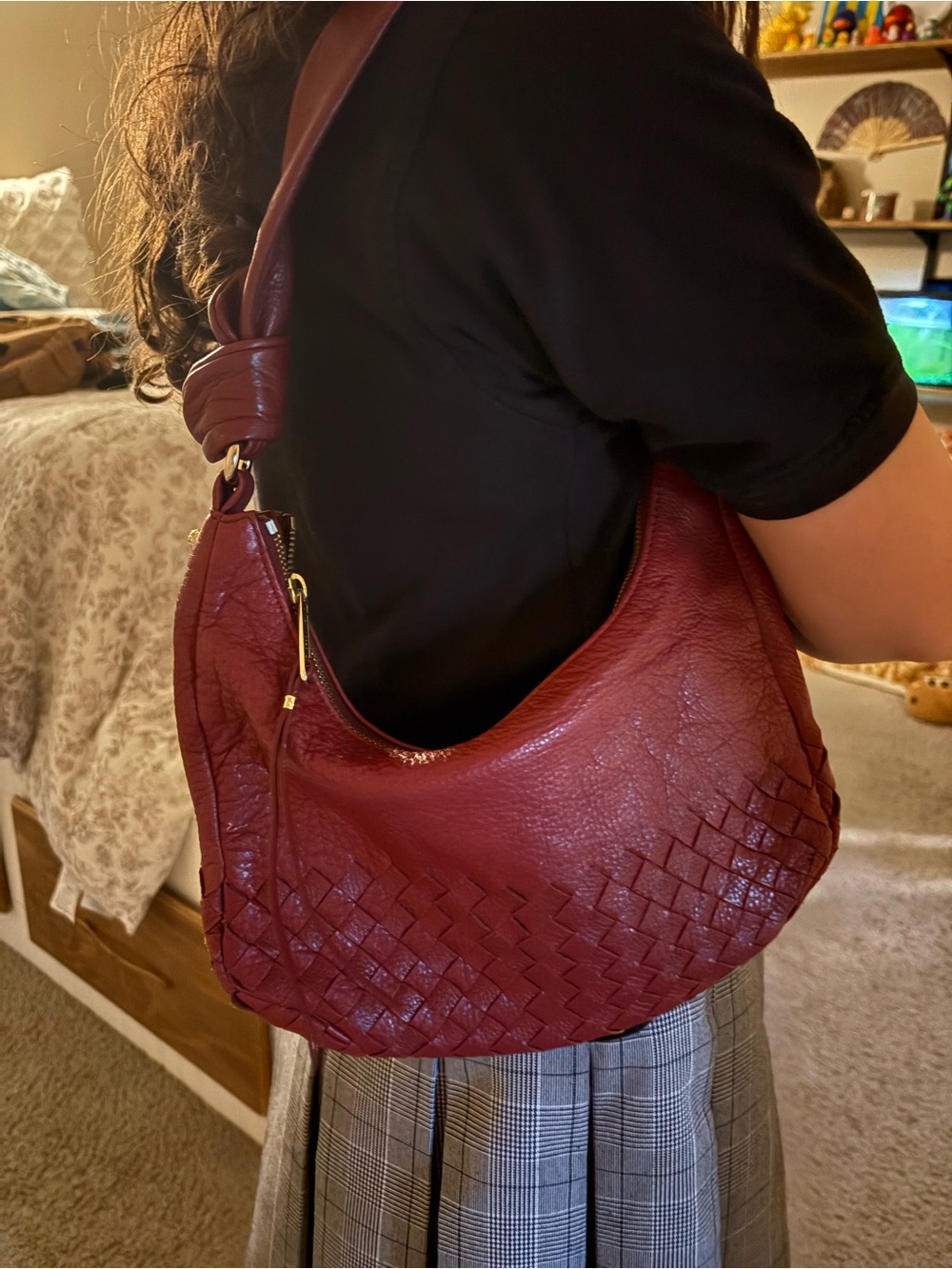 Elliot Luca Woven Leather Purse - Picture 9 of 9